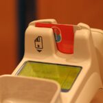 Immagine di una Carta d'Identità Elettronica con dettagli su come usarla al posto dello SPID.